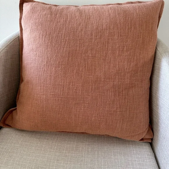 Crate & Barrel Pillow 20x20 - Picture 1 of 3